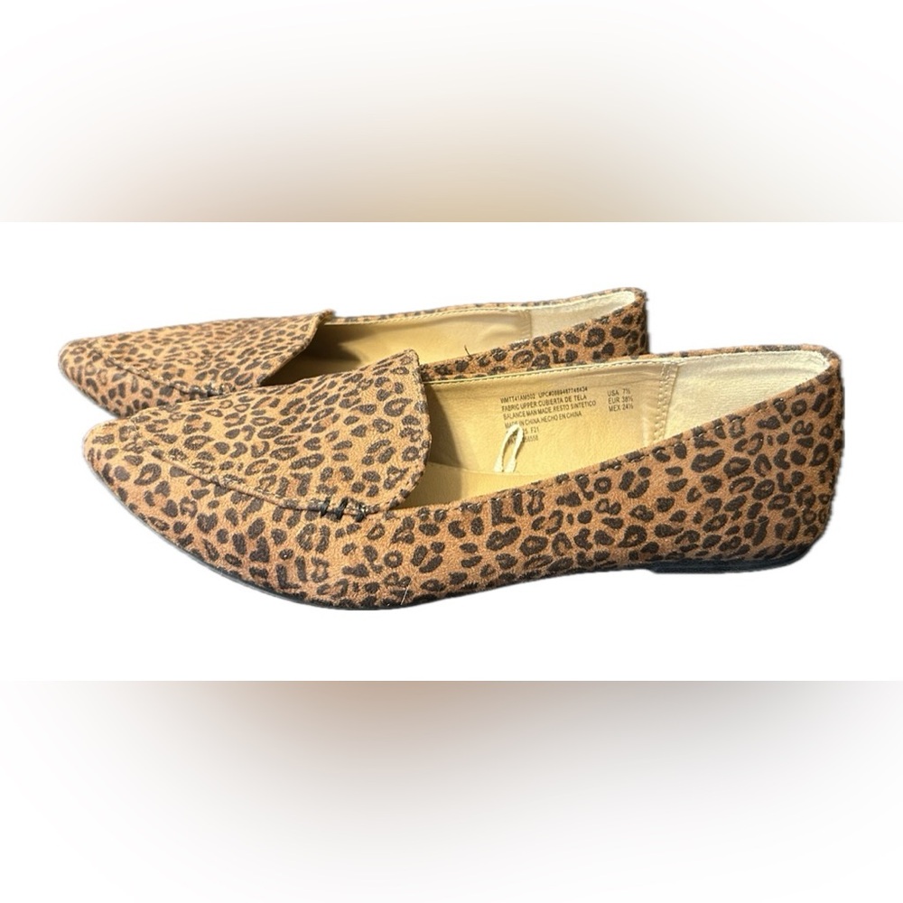 Time and Tru Leopard Print Loafers. Size 7.5 - Picture 3 of 8